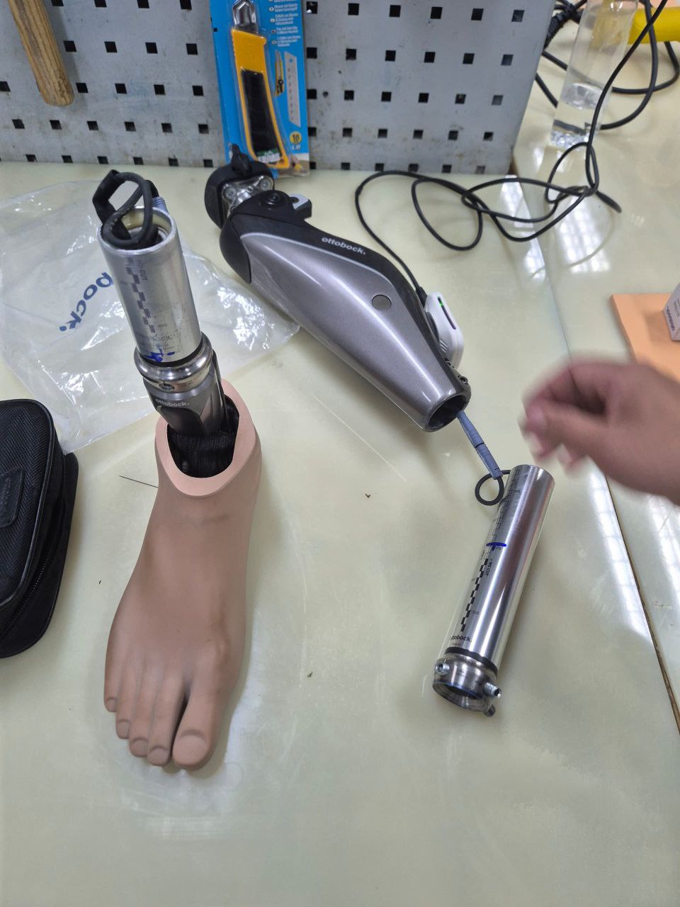 photo_6093467882240459430_y photo_6093467882240459430_y